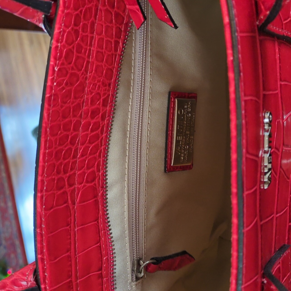 ❤️ Valentino by Mario Valentino Charmont Poppy Red Croc Leather Tote RARE - Picture 10 of 15